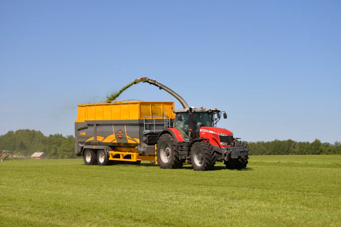 Conveyor belt trailer. Live bottom trailer.